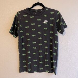 Nike T-shirt Big Kids Black With Green Logo XL